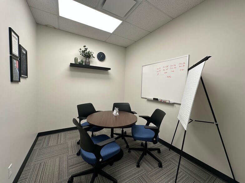 More Photos Of 10250A 176th St, Edmonton Office For Lease
