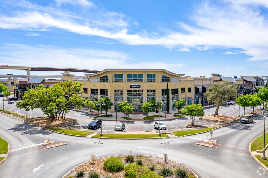 More Photos Of 18402 US Highway 281 N, San Antonio Unknown For Lease