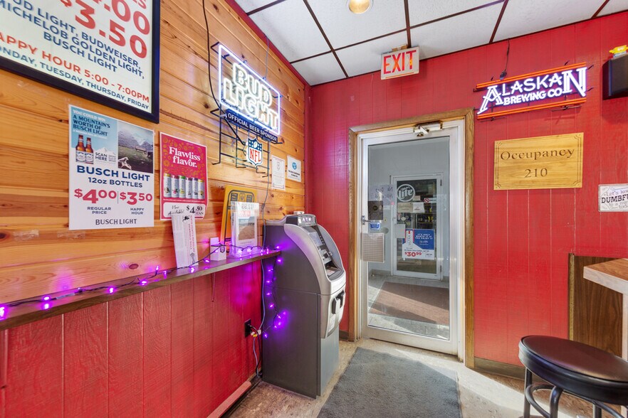 More Photos Of 209 N 5th Ave E, Truman Freestanding For Sale