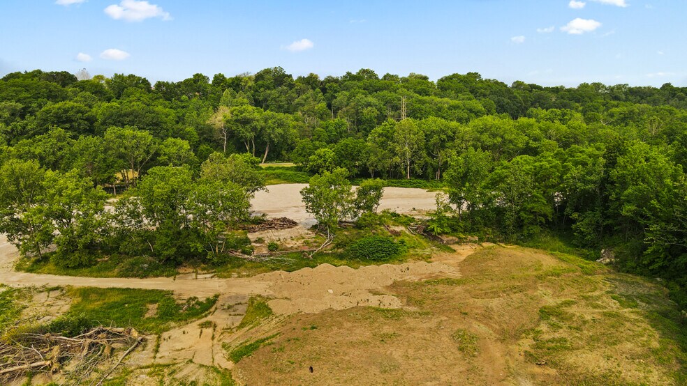 More Photos Of 5000 Warner Rd, Garfield Heights Land For Sale