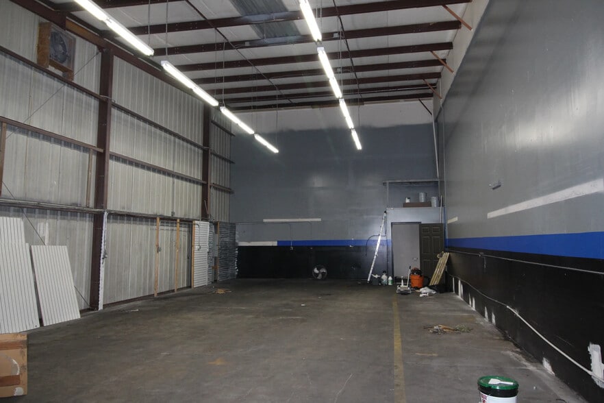 More Photos Of 74-567 Honokohau St, Kailua Kona Warehouse For Sale