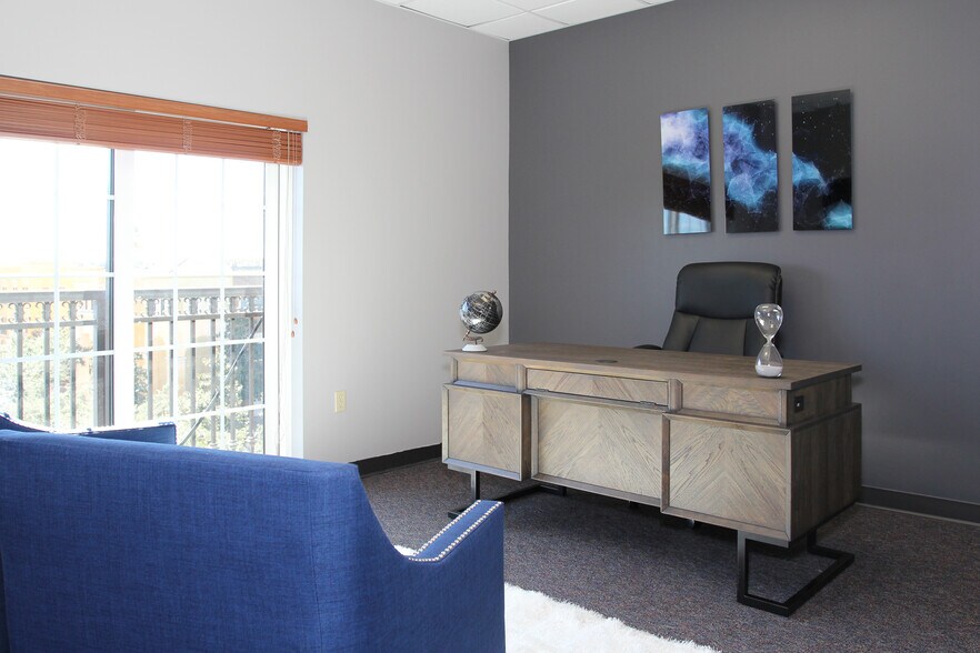 More Photos Of 2295 S Hiawassee Rd, Orlando Office For Sale