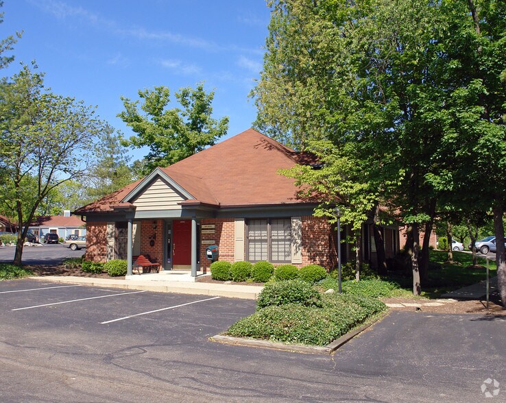 More Photos Of 800 E Franklin St, Dayton Office For Sale