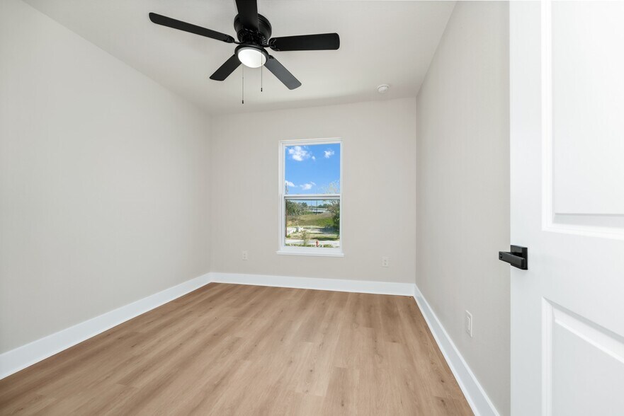 More Photos Of 665-695 Childs Ave, Bartow Apartments For Sale