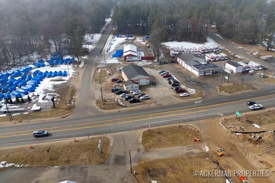 More Photos Of 8259 S Mason Dr, Newaygo Auto Repair For Sale