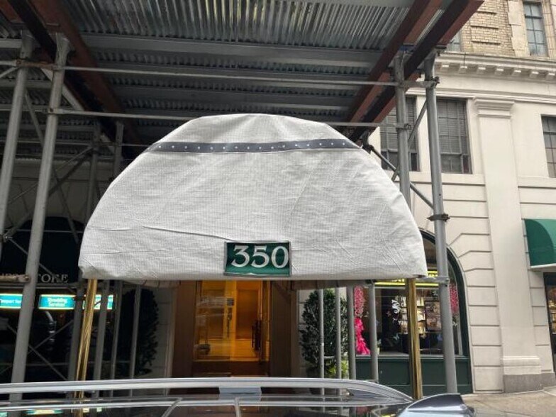 More Photos Of 332-350 W 57th St, New York Apartments For Sale