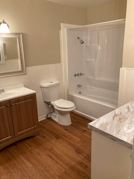 More Photos Of 916 Jefferson St, Kerrville Apartments For Sale
