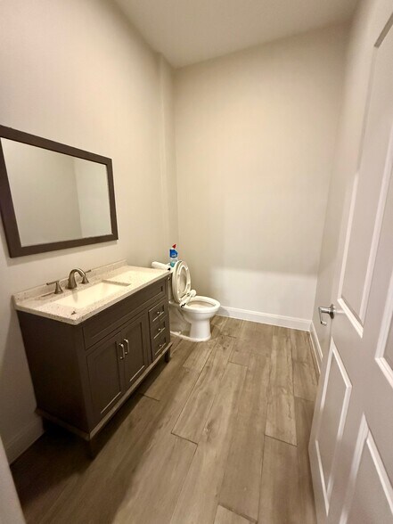 More Photos Of 150 Russell Ln, Dripping Springs Unknown For Lease