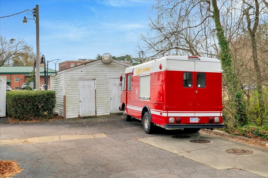 More Photos Of 306 Wait Ave, Wake Forest Fast Food For Sale