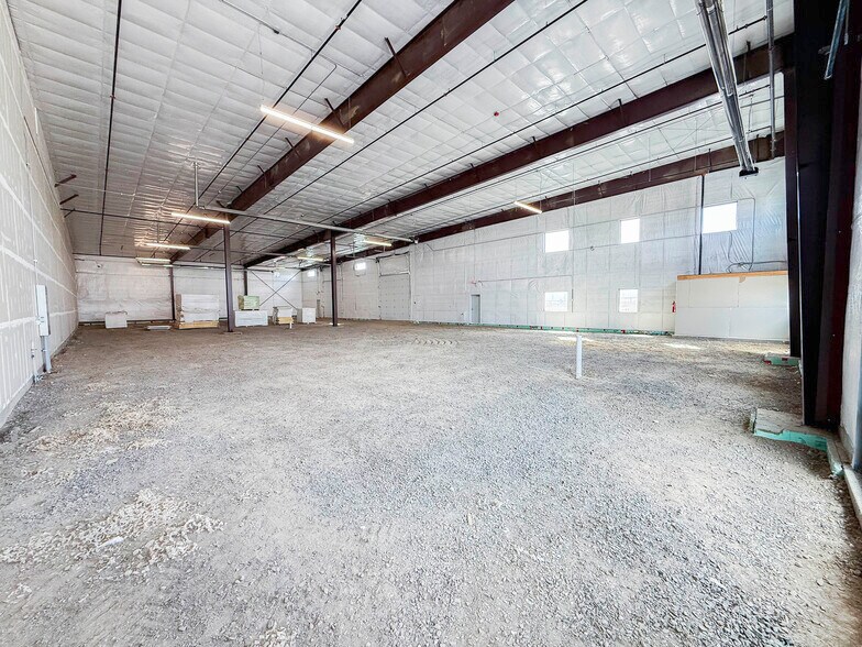 More Photos Of 405 Mountain View Rd, Johnstown Distribution For Sale