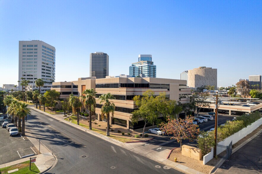 More Photos Of 202 E Earll Dr, Phoenix Medical For Sale