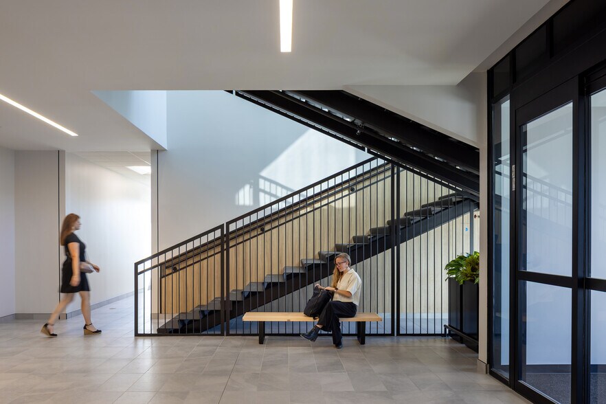 More Photos Of 3261 E. President George Bush Hwy, Richardson Medical For Lease