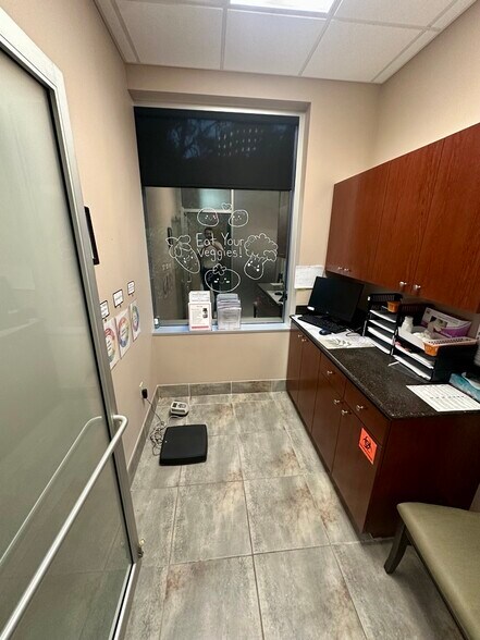 More Photos Of 7560 Red Bug Lake Rd, Oviedo Medical For Lease