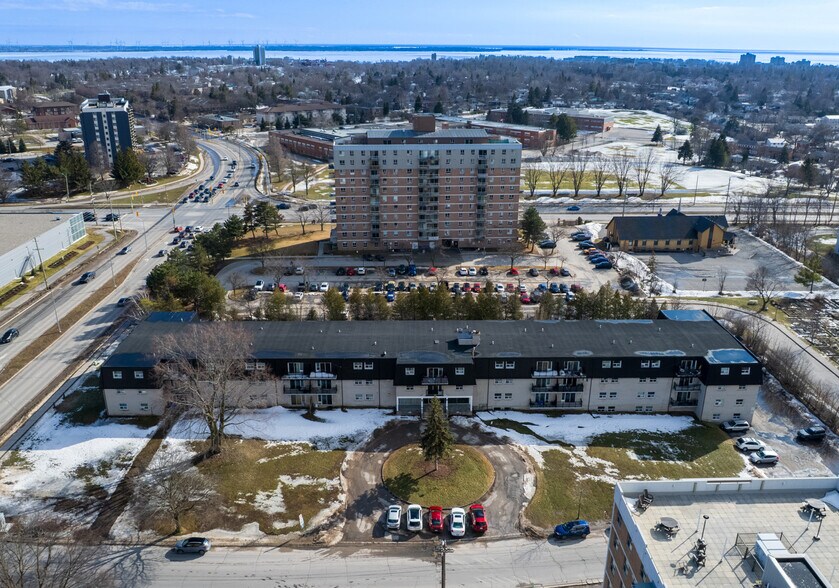 More Photos Of 20 Elmwood St, Kingston Apartments For Sale