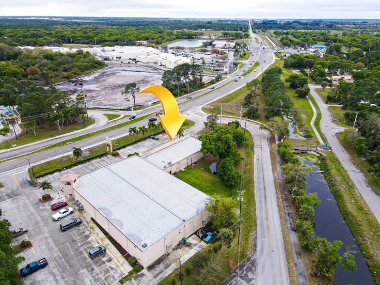 More Photos Of 5001-5009 Turnpike Feeder Rd, Fort Pierce General Retail For Sale