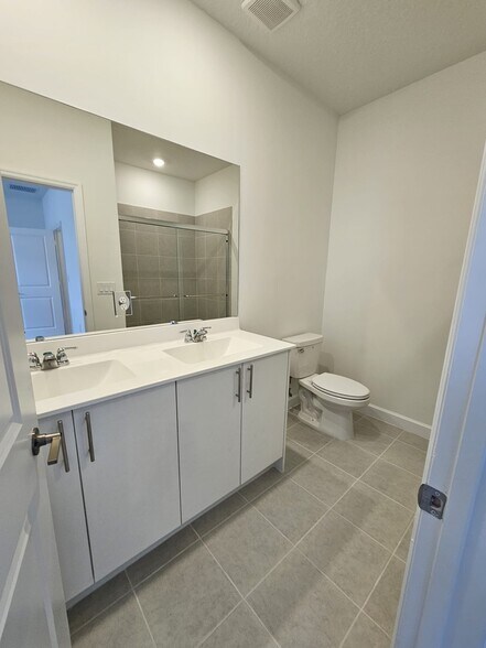 More Photos Of 1148 SE 2nd St, Homestead Apartments For Sale