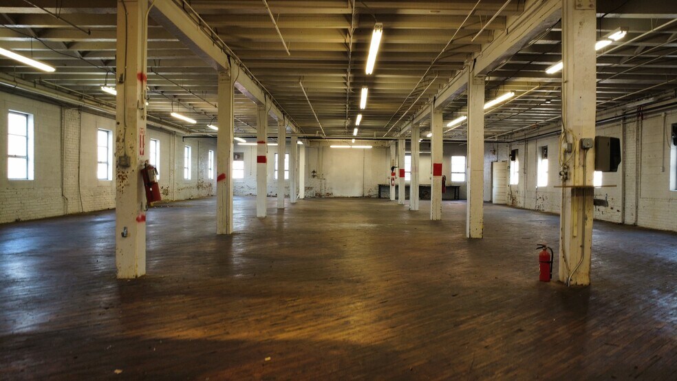 More Photos Of 813 N 4th St, Allentown Warehouse For Sale