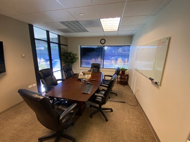More Photos Of 6060 Greenwood Plaza Blvd, Englewood Office For Sale