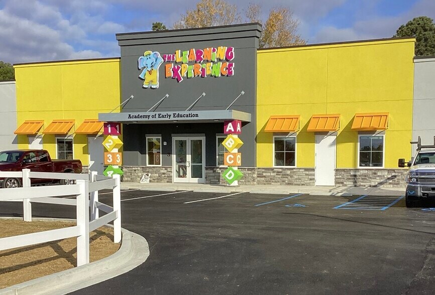 Primary Photo Of 291 Pine Grove Rd, Madison Daycare Center For Sale