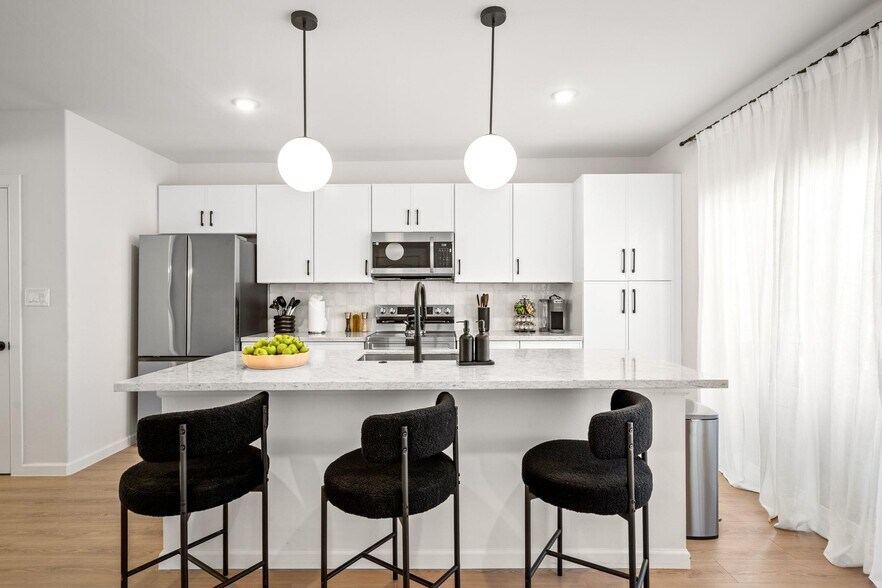 More Photos Of , Houston Multifamily For Sale