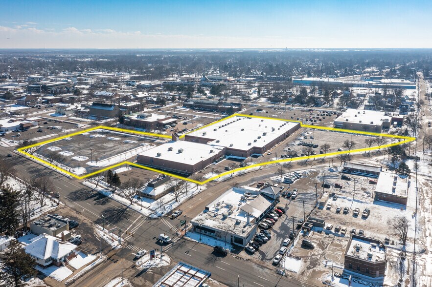 More Photos Of 35425 W Michigan Ave, Wayne Medical For Sale