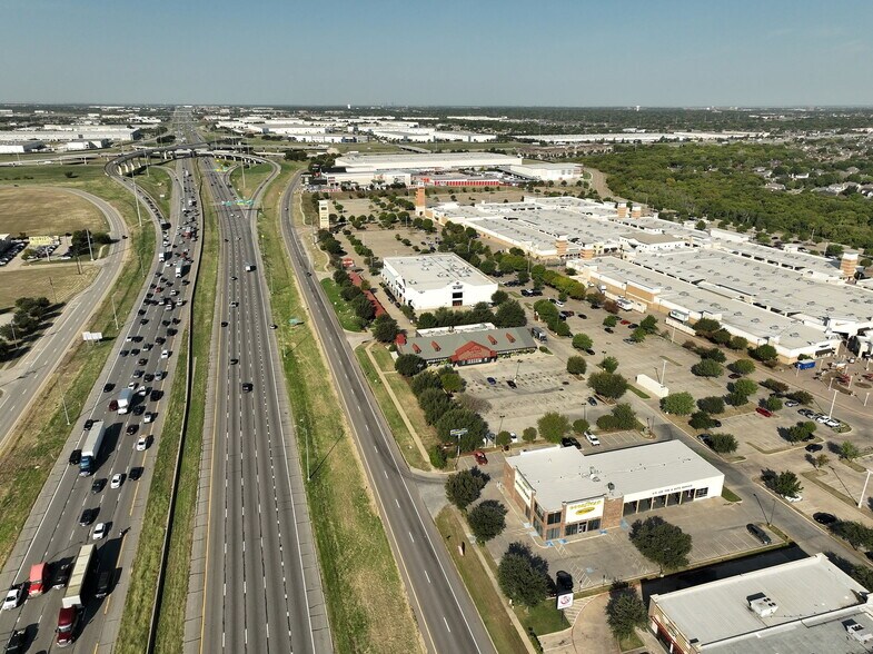 More Photos Of 2650 W I-20, Grand Prairie Unknown For Lease