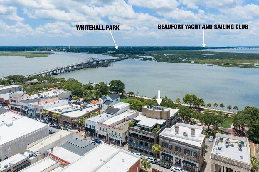 More Photos Of 916 Bay St, Beaufort Office For Sale