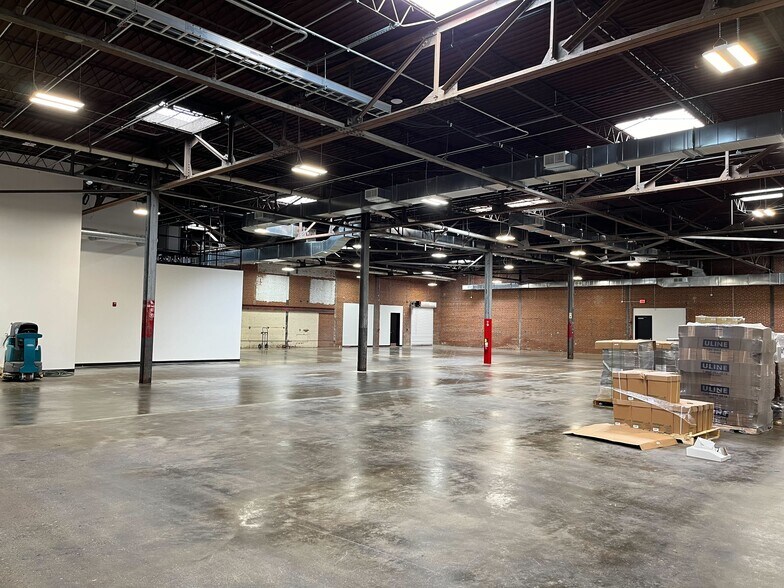 More Photos Of 812 E 12th St, Chattanooga Distribution For Lease