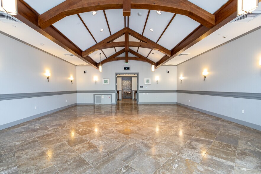 More Photos Of 3920 Gulf Fwy, Dickinson Lodge Meeting Hall For Sale
