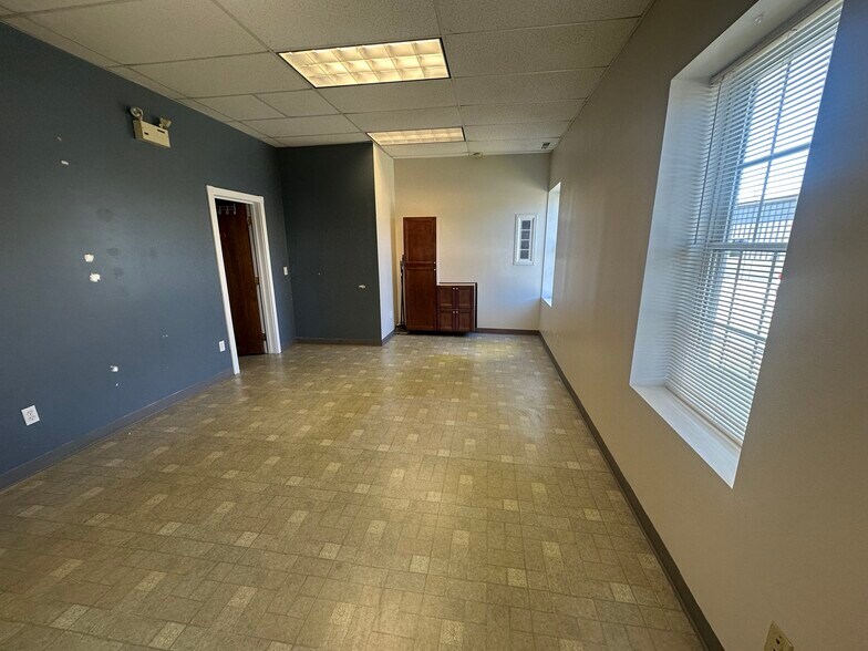 More Photos Of 322 Amherst St, Nashua Medical For Lease