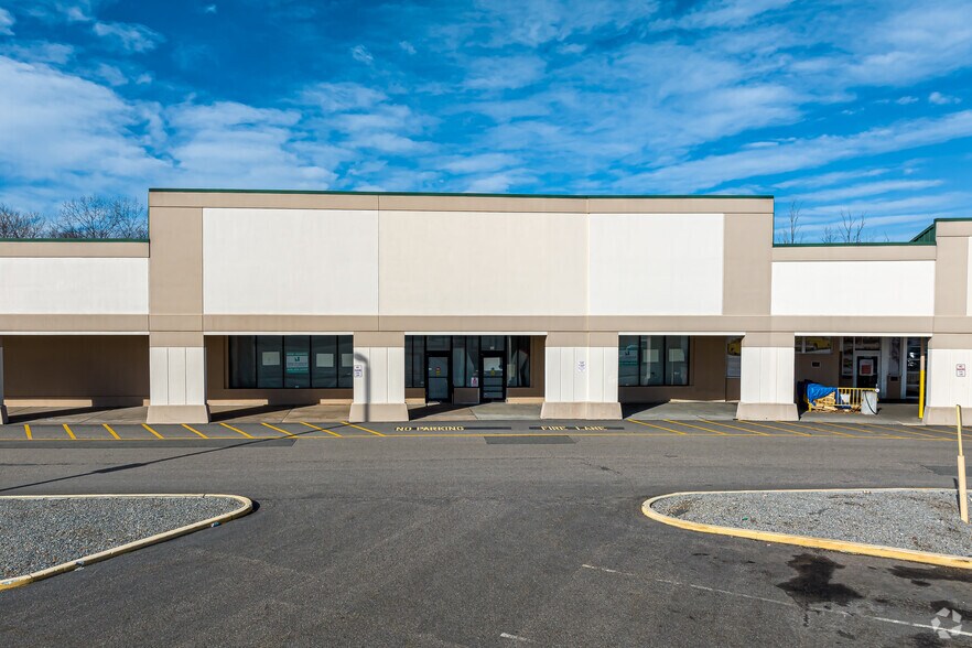 More Photos Of 119-151 Webster Square Rd, Berlin Storefront For Lease