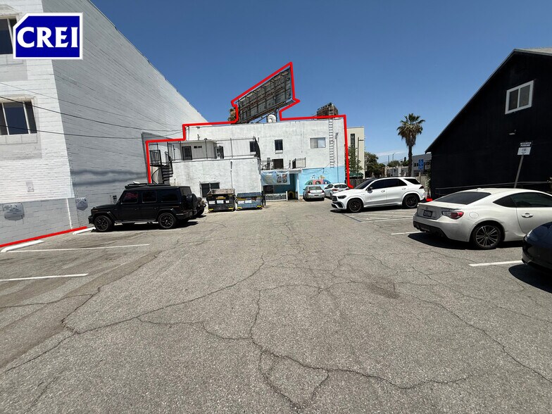 More Photos Of 15122-15124 Ventura Blvd, Sherman Oaks Storefront Retail Office For Sale