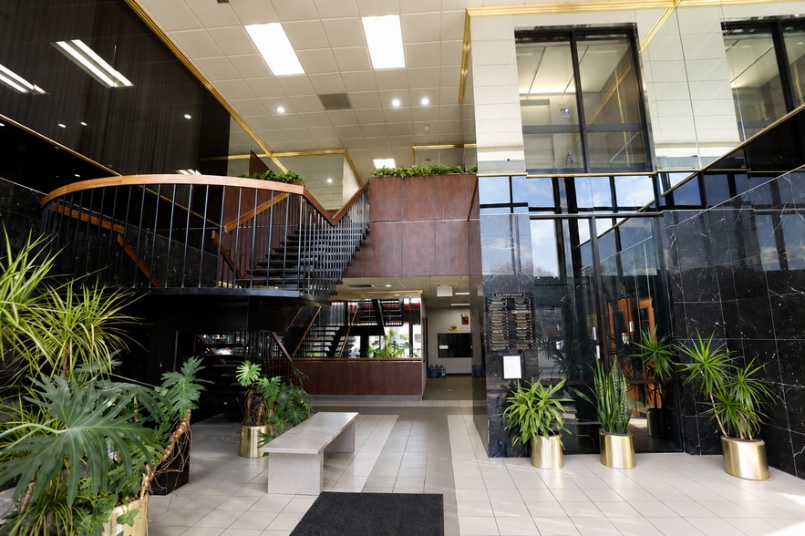 More Photos Of 180 White Rd, Little Silver Medical For Lease