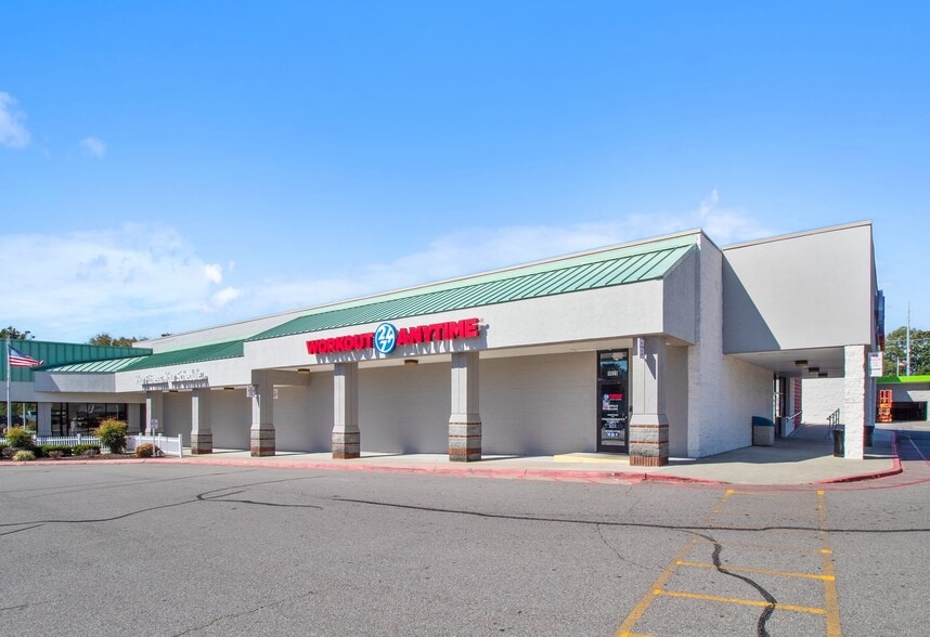 More Photos Of 221-229 Nordan Dr, Danville General Retail For Lease