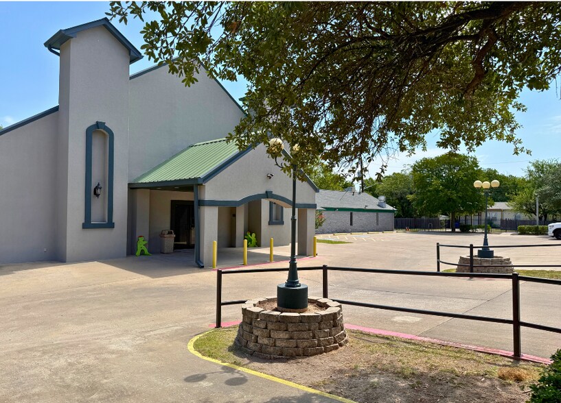 More Photos Of 8600 Guadalupe st, Austin Religious Facility For Sale