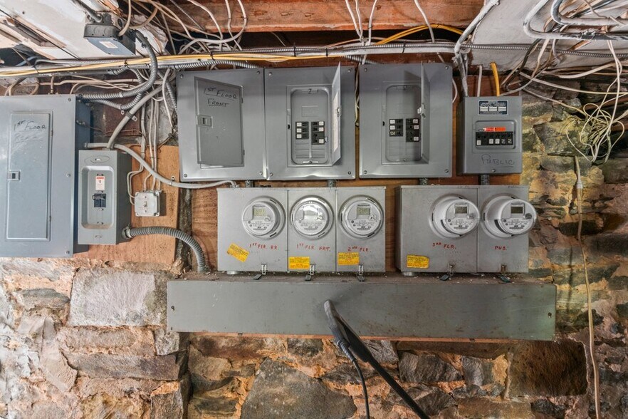 More Photos Of 5001 Roland Ave, Baltimore Apartments For Sale