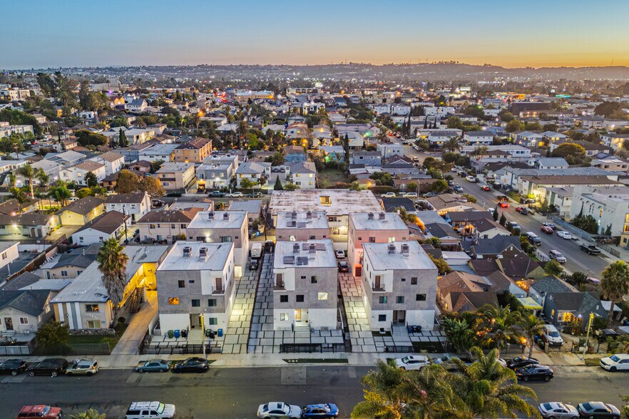 More Photos Of 4842 W 17th St, Los Angeles Apartments For Sale