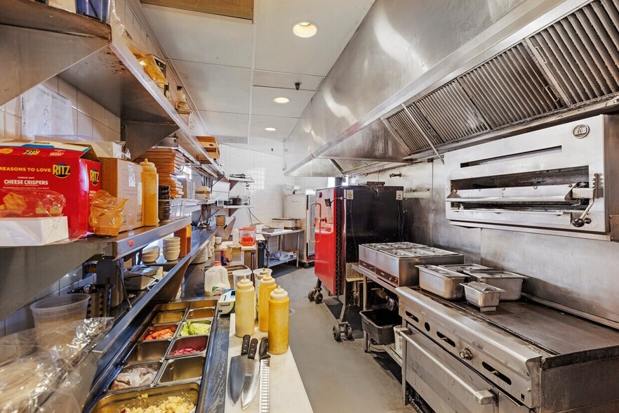 More Photos Of 720 Main St, Frisco Hotel For Sale