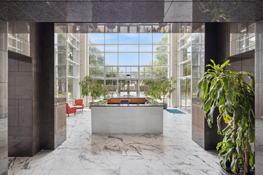 More Photos Of 9800 Centre Pky, Houston Office For Lease