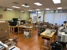 More Photos Of 114-116 E Live Oak Ave, Arcadia Storefront For Lease