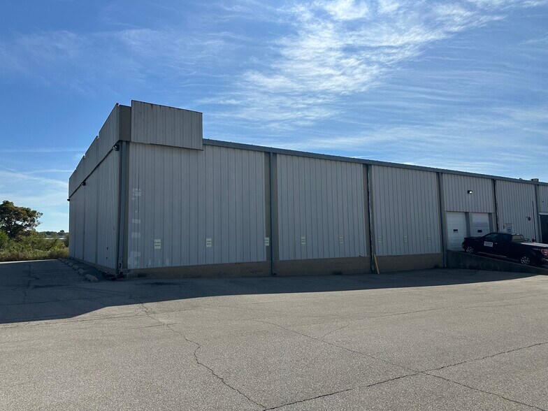 More Photos Of 1616 W Chanute Rd, Peoria Unknown For Lease