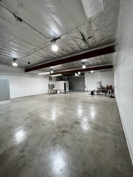 More Photos Of 1471 W 15th St, Long Beach Warehouse For Lease