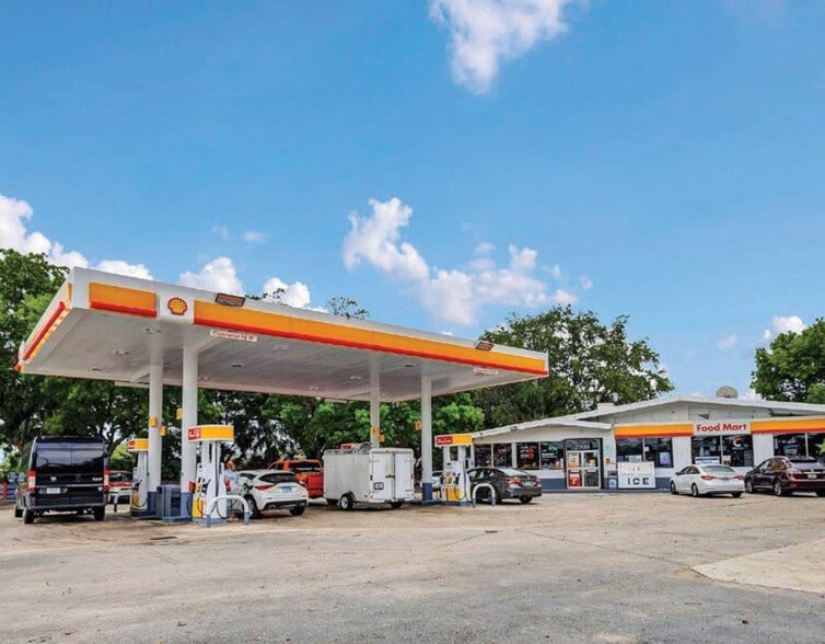 More Photos Of 2090 W Oakland Park Blvd, Oakland Park Service Station For Sale