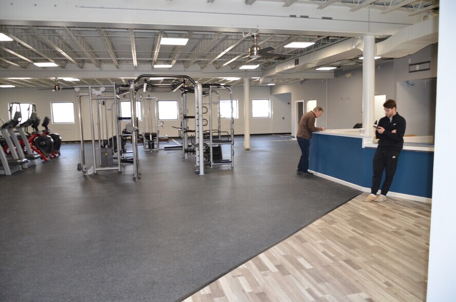 More Photos Of 6946 Post Rd, North Kingstown Medical For Lease