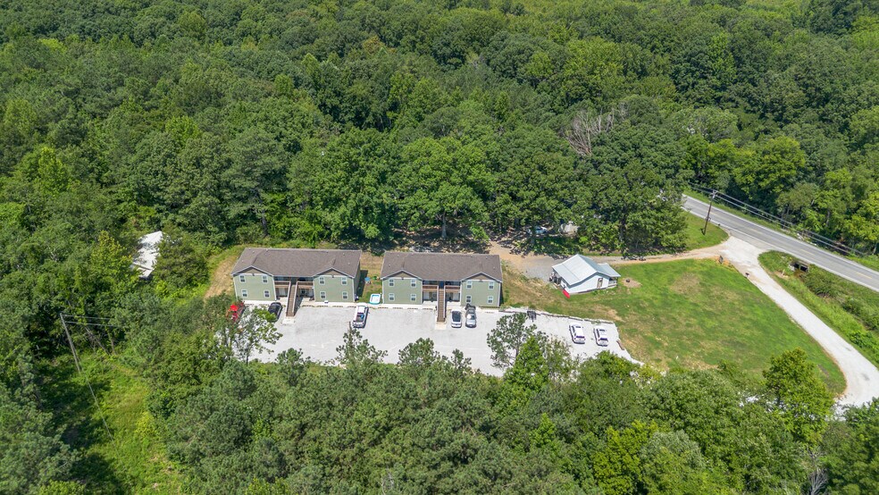 More Photos Of 21 Lost Ln, McEwen Apartments For Sale