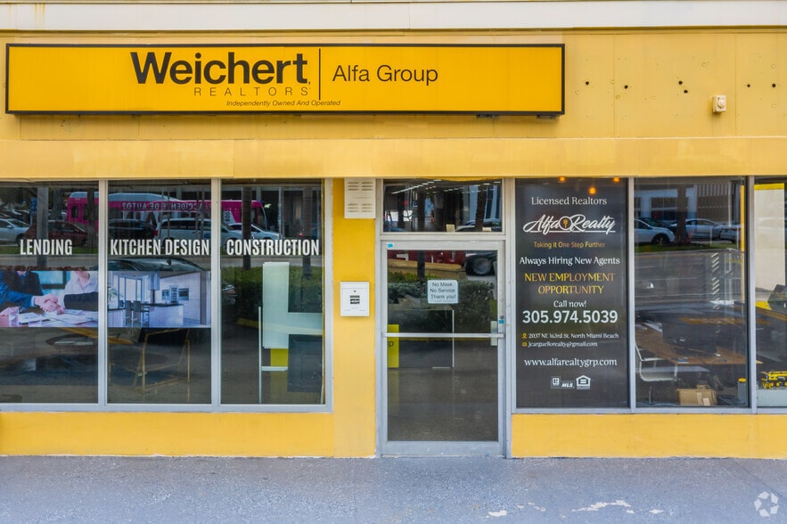 More Photos Of 2001-2039 NE 163rd St, Miami Unknown For Lease