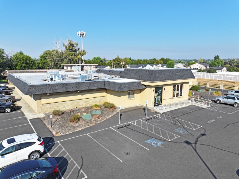 Primary Photo Of 1608 S 24th Ave, Yakima Movie Radio TVStudio For Sale