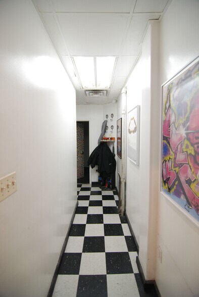 More Photos Of 19 Essex St, New York Storefront Retail Residential For Lease