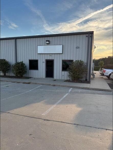 More Photos Of 6700 Stephens Station Rd, Columbia Warehouse For Lease