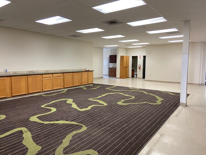 More Photos Of 400-410 S Irwindale Ave, Azusa Warehouse For Sale